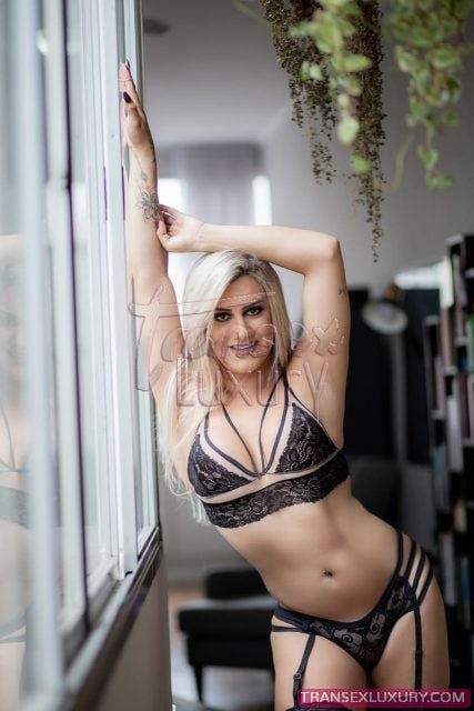 Roberta Serafim - Foto 2 de 39