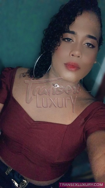 Jhenifer Santana - Foto 1 de 14