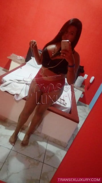 Jully Penha - Foto 2 de 7