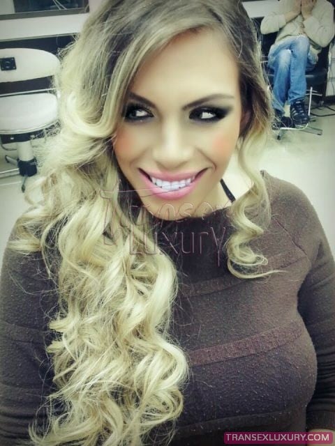 Karol Magalhães - Foto 19 de 67