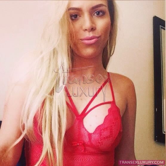 Karol Magalhães - Foto 29 de 67