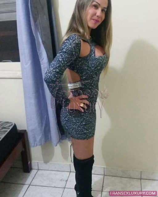 Katlyn Suzuki - Foto 32 de 46