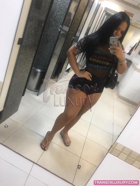 Karoline Flor - Foto 34 de 38