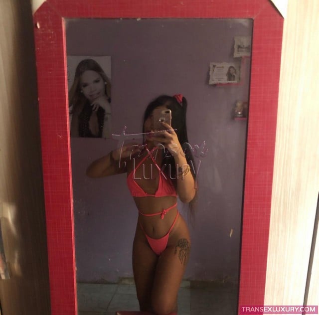 Karoline Flor - Foto 26 de 38