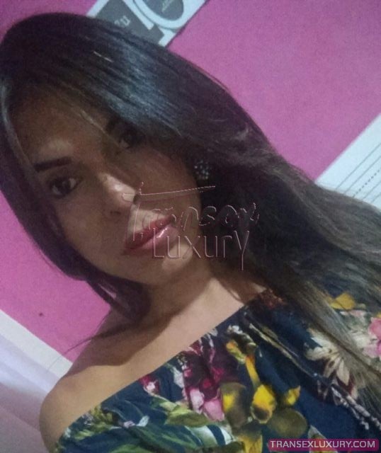 Kimberlly Ribeiro - Foto 2 de 8
