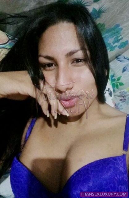 Lara Manuella - Foto 9 de 35