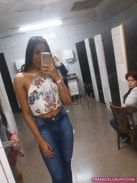 Lara Manuella - Foto 19 de 35