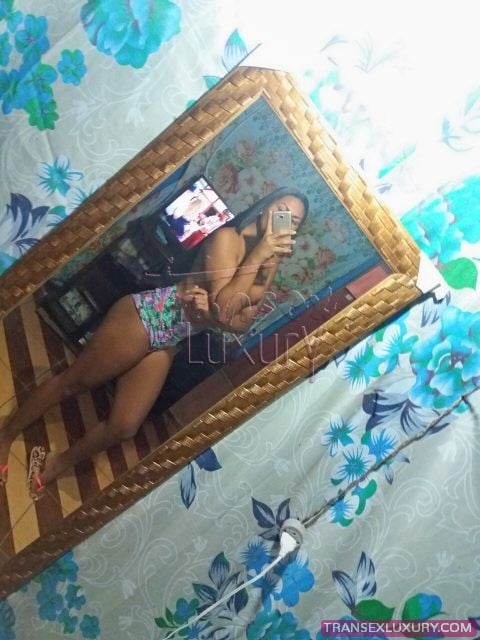 Lara Manuella - Foto 26 de 35