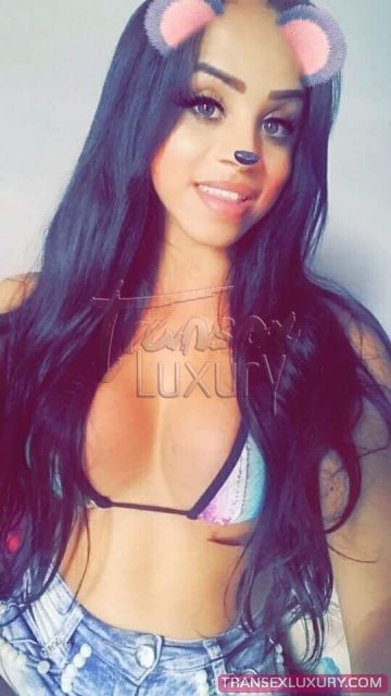 Larissa Oliveira - Foto 14 de 34