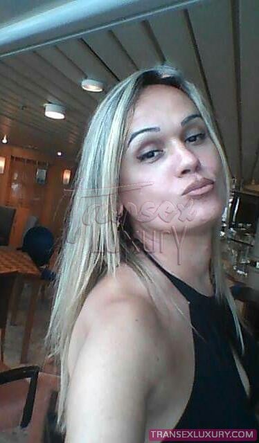 Letícia Queiroz - Foto 41 de 48