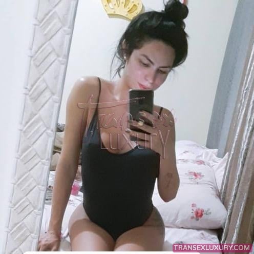 Lia Dinelly - Foto 28 de 35