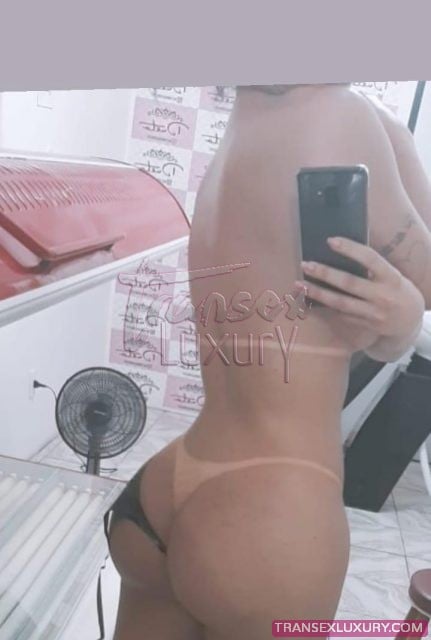 Lia Dinelly - Foto 31 de 35