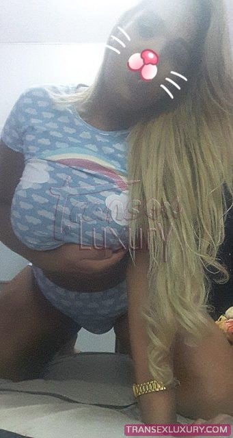 Lívia Ribeiro - Foto 17 de 90