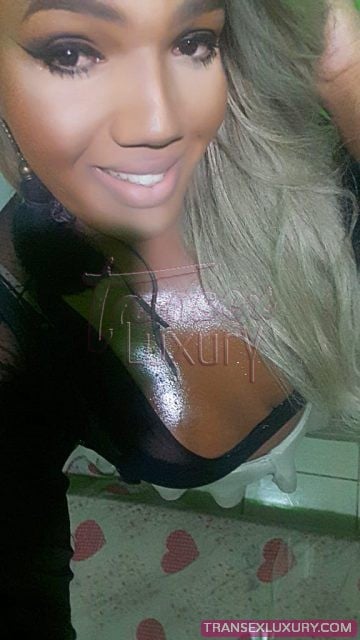 Lívia Ribeiro - Foto 36 de 90