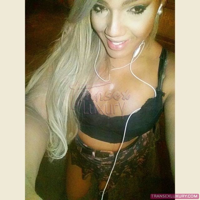 Lívia Ribeiro - Foto 54 de 90