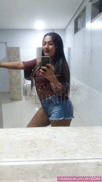 Lara Tayany - Foto 5 de 7