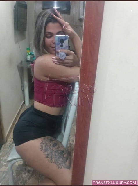 Larissa Freitas - Foto 2 de 8