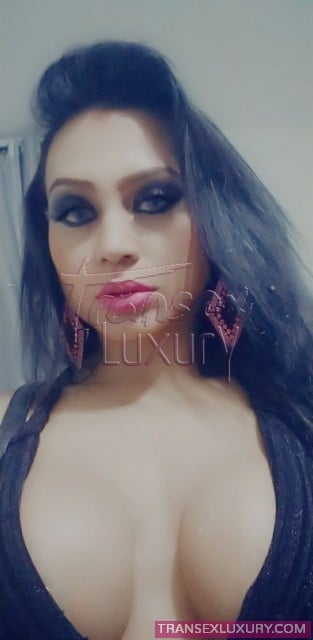 Larissa Monteiro - Foto 1 de 8