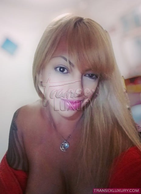 Larissa Sant - Foto 4 de 9