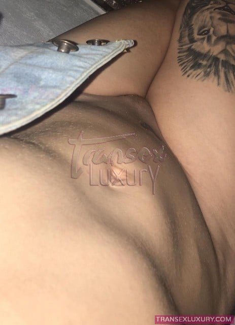 Letícia Larazani - Foto 4 de 7
