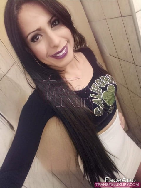 Leticia Tauane - Foto 17 de 19