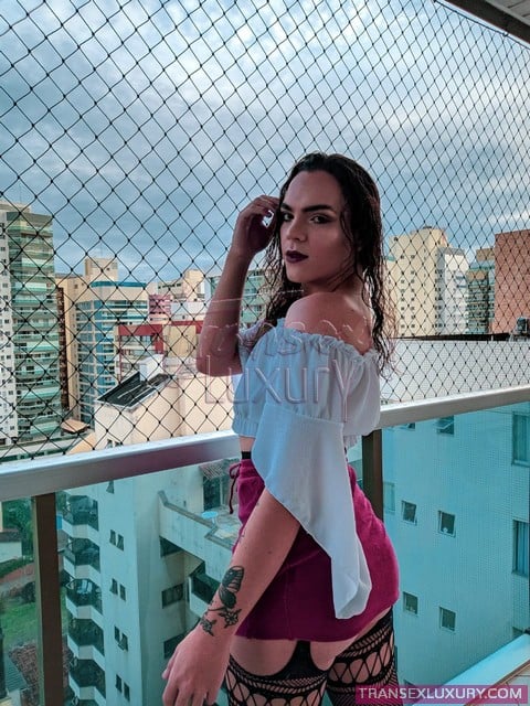 Lívia Maria - Foto 2 de 17