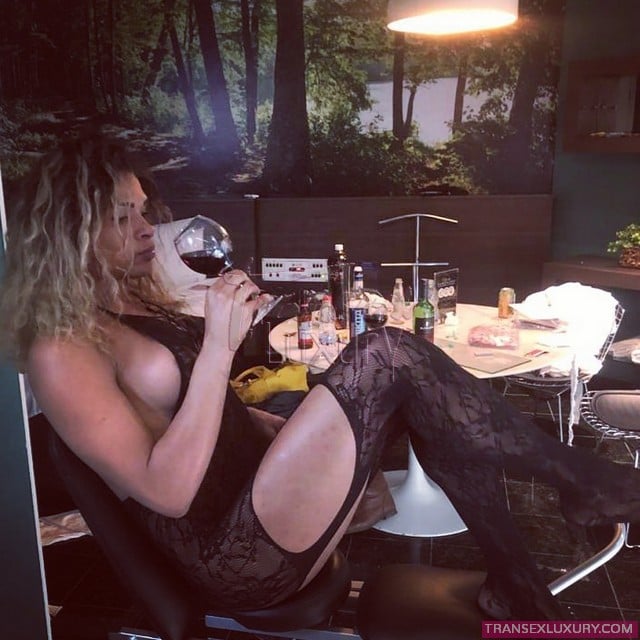 Luiza Silva - Foto 2 de 8