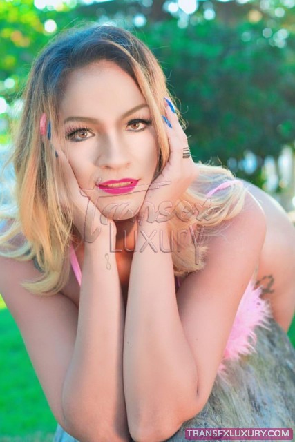 Letícia Freitaz - Foto 12 de 25