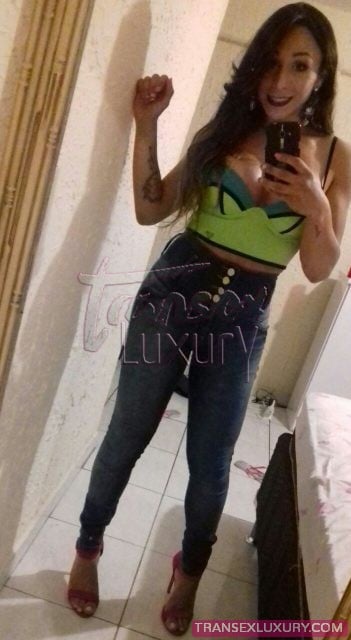 Mariana De Andrade - Foto 89 de 113