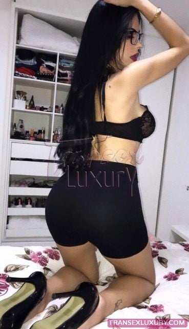 Mickaelly Menegazzi - Foto 4 de 66