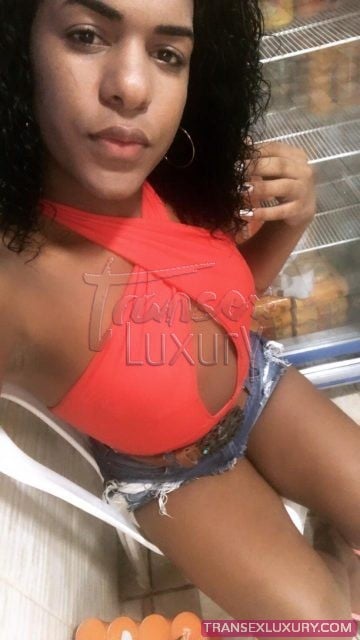 Mirela Lemos - Foto 1 de 8
