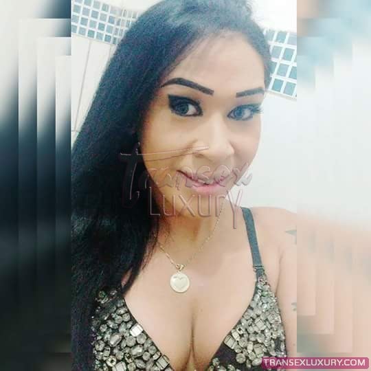 Mirella Gonçalves - Foto 1 de 48