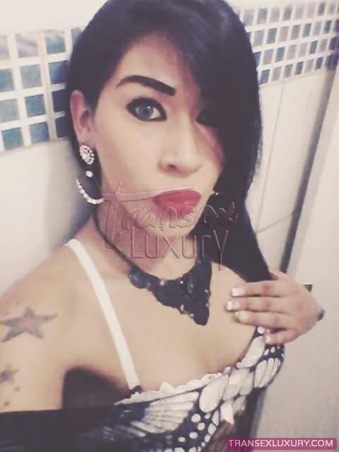 Mirella Gonçalves - Foto 2 de 48