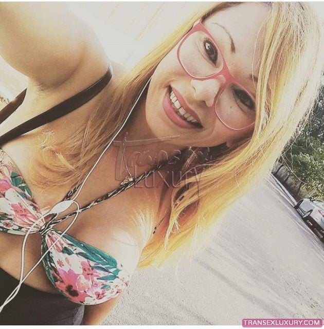 Mônica Pereira - Foto 22 de 25