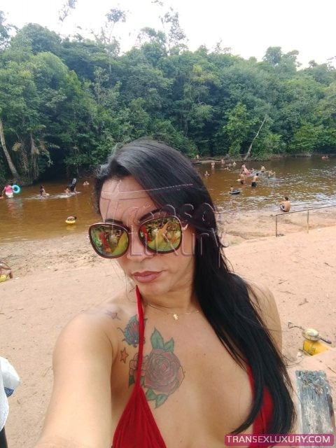 Monicke Costa - Foto 6 de 39