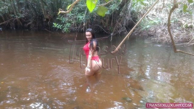 Monicke Costa - Foto 11 de 39