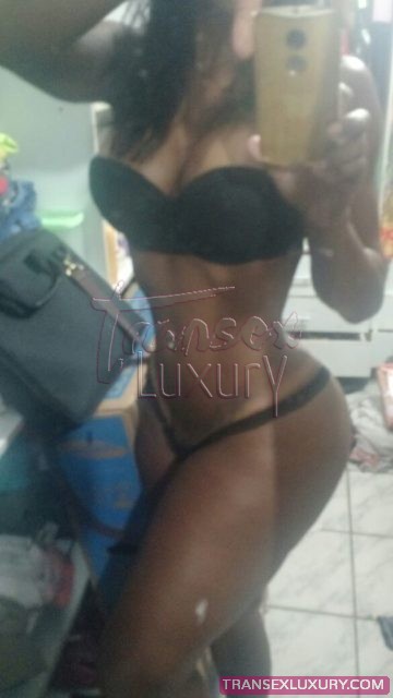 Morena Cajuína - Foto 33 de 94