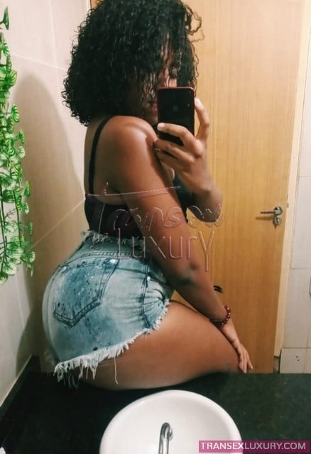 Maria Cecília - Foto 16 de 17