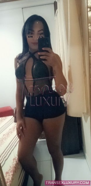 Mayara Leal - Foto 1 de 18