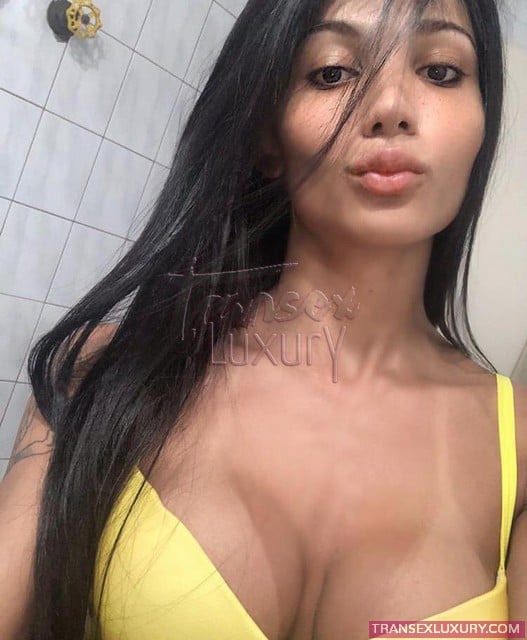 Mikaelly Zanoto - Foto 3 de 7