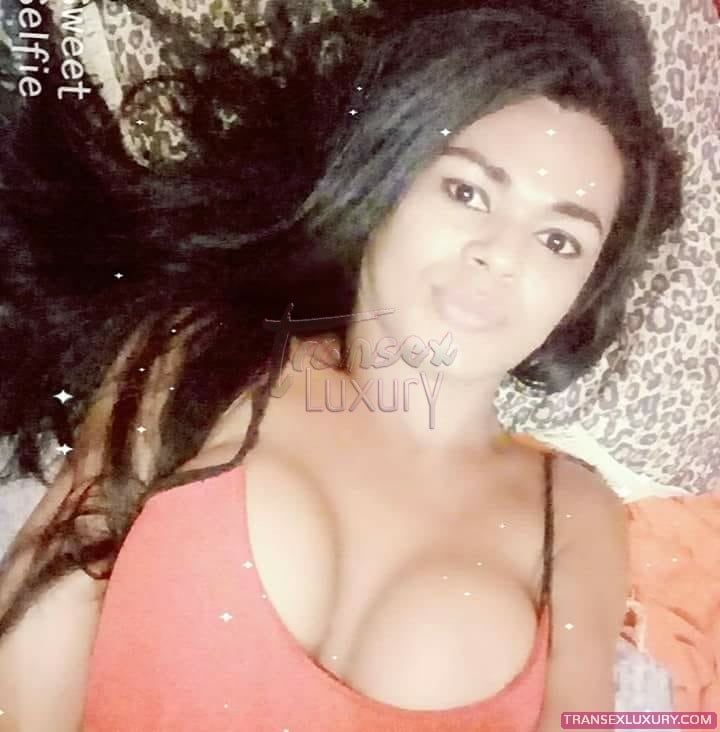 Naomy Guimarães - Foto 21 de 41