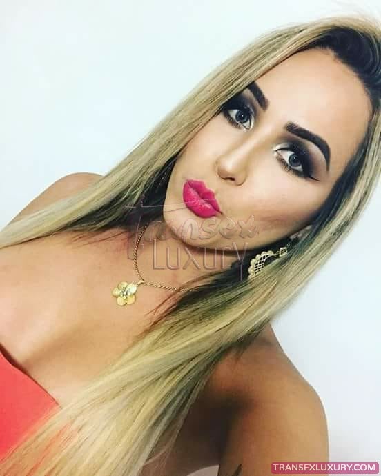 Nicole Nutella - Foto 26 de 44