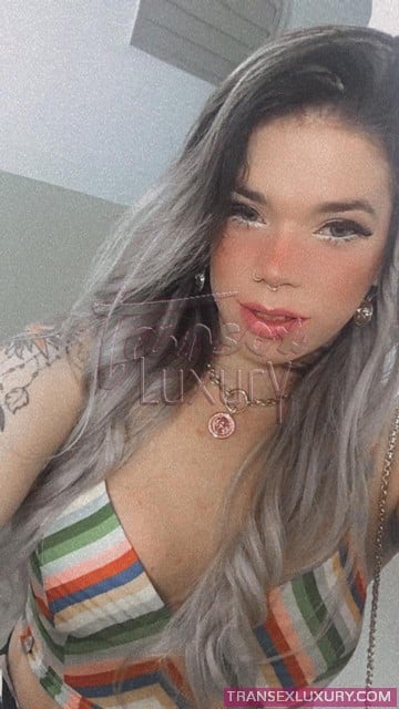 Niely Ferraz - Foto 32 de 65