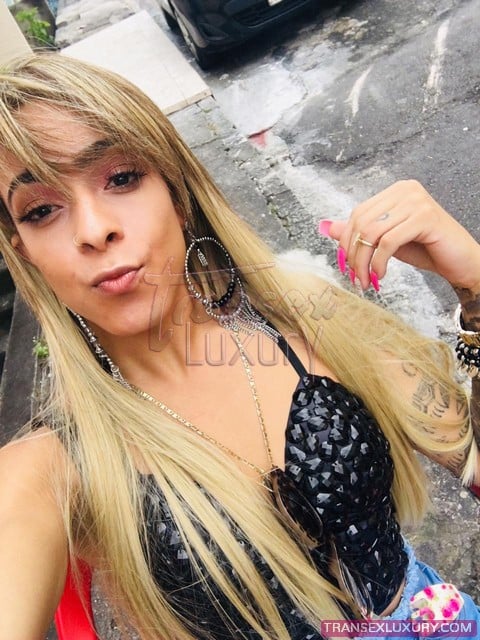 Ninfetinha Loirinha - Foto 1 de 36