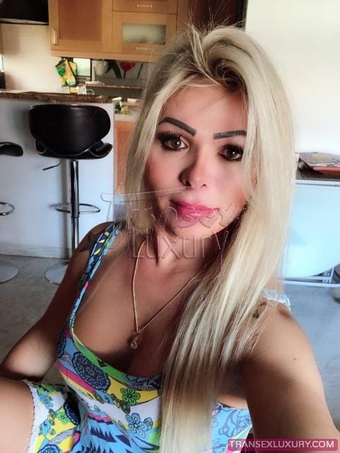 Nicolly DiCapri - Foto 66 de 114