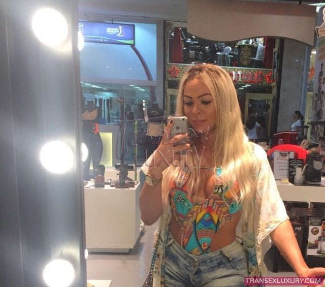 Nicolly DiCapri - Foto 82 de 114