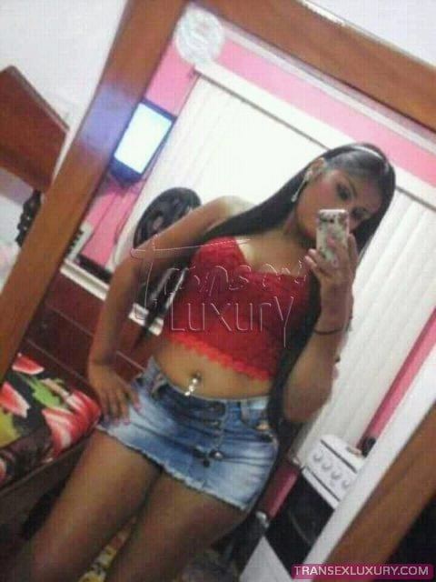 Nicolly Lins - Foto 25 de 50