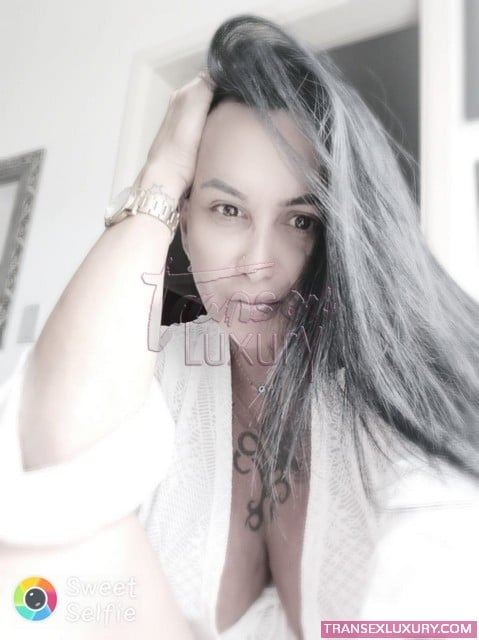 Paola Marques - Foto 2 de 18