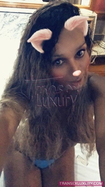 Renata Mulata - Foto 2 de 8
