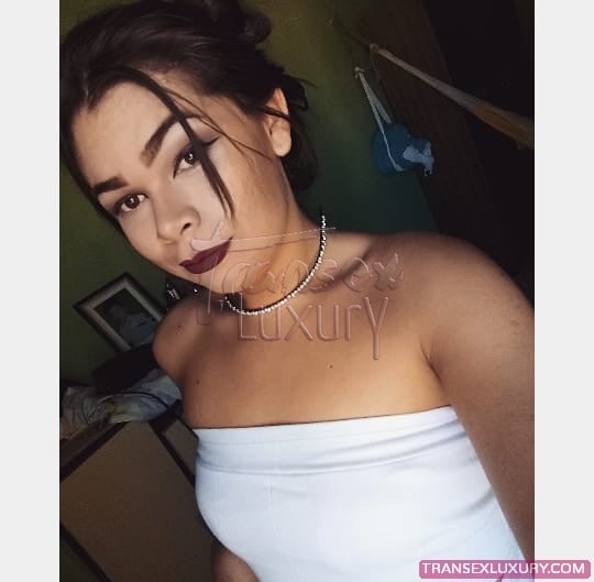 Selena Nascimento - Foto 1 de 6